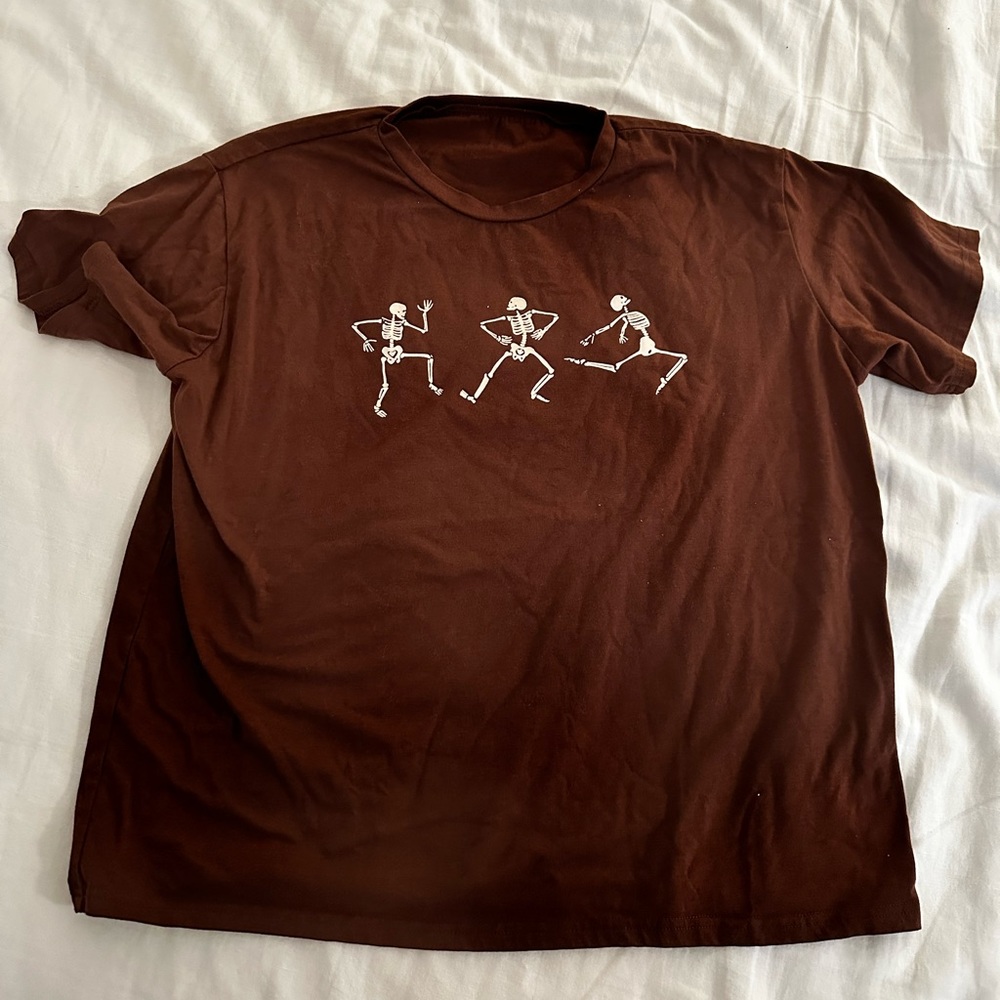 Brown Skeleton’s Dancing Tshirt
